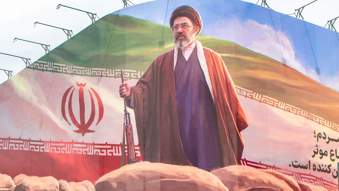 Líder supremo de Irán: "Definitivamente no dejaremos impunes a los agresores criminales"