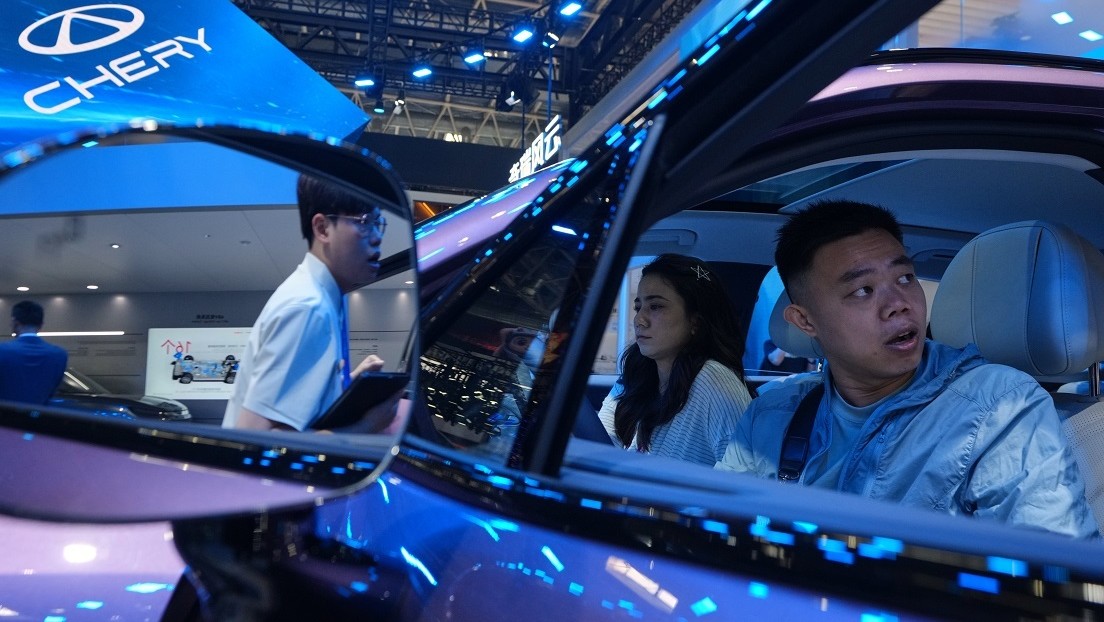 China ‘se lanza a la piscina’ con un nuevo todoterreno anfibio