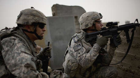 Araghchi: EE.UU. está utilizando a los Estados del Golfo como "escudos humanos"