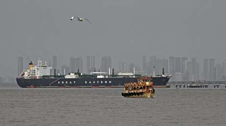 FT: Trump amenazó con detener suministro de armas a Ucrania si Europa no se une a la coalición en Ormuz