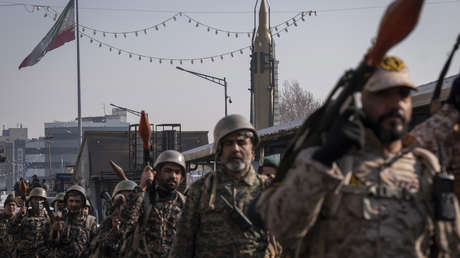 Millones de iraníes armados están listos para combatir y "sangrar", advierte Teherán