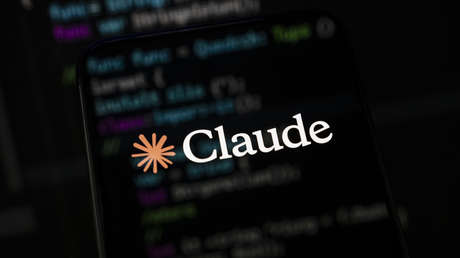 Gigante de la IA filtra por error el código fuente de su herramienta de codificación y ya no puede parar su propagación