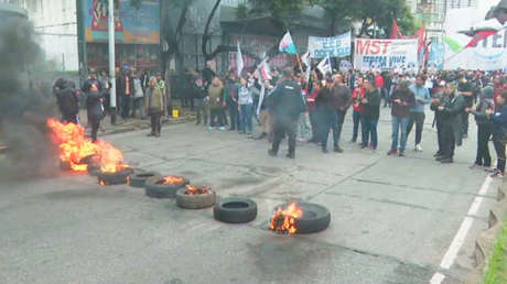 Piquetes y barricadas: cortan vías en protesta contra el Gobierno de Milei