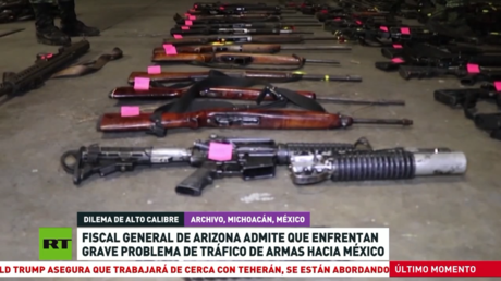 Fiscal general de Arizona admite que enfrentan grave problema de tráfico de armas hacia México