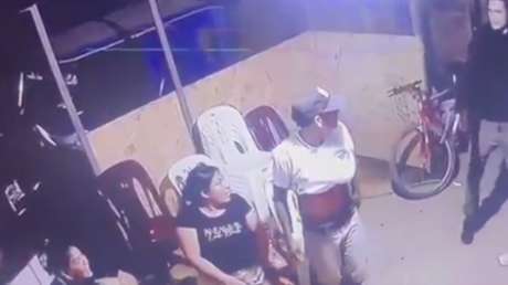 FUERTE VIDEO: Acribillan a 22 balazos a un hombre en una fiesta familiar