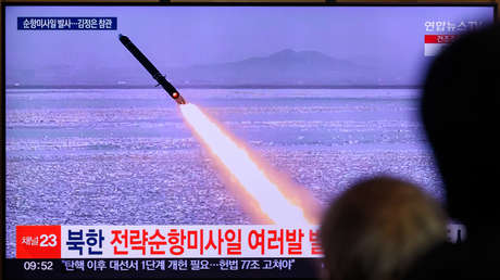 Desde armas electromagnéticas hasta misiles balísticos: la RPDC ensaya las novedades de su arsenal