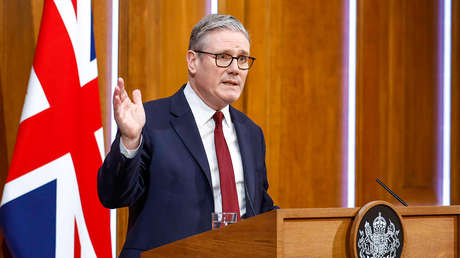 Starmer confiesa: Líderes mundiales debaten el apoyo a Ucrania en WhatsApp