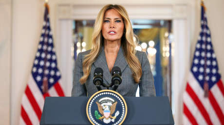 Trump se muestra sorprendido por las declaraciones de Melania sobre Epstein