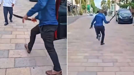 Amenaza a un hombre en plena vía pública, pero cambia de opinión cuando su víctima saca un machete (VIDEO)