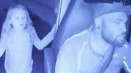 Conductor de FedEx asesina a una niña tras entregarle un regalo de Navidad