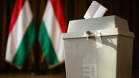 Hungría acude a votar en medio de su mayor encrucijada bajo la atenta mirada del mundo