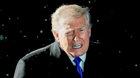 'Influencer' advierte a Trump: "Morirás como un esclavo"