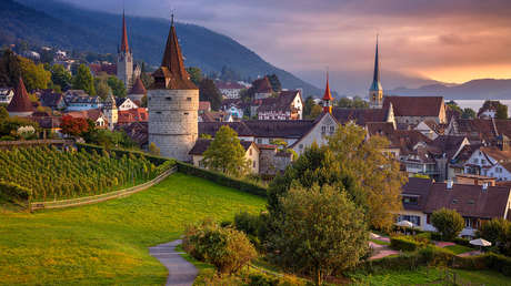 El 'puerto seguro' al que empresarios huyen desde Dubái ante la guerra contra Irán