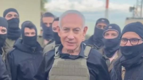 Netanyahu, con chaleco antibalas, visita el Líbano y da este mensaje (VIDEO)