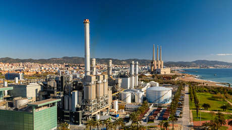 Suben los precios de este fósil por la crisis en Ormuz