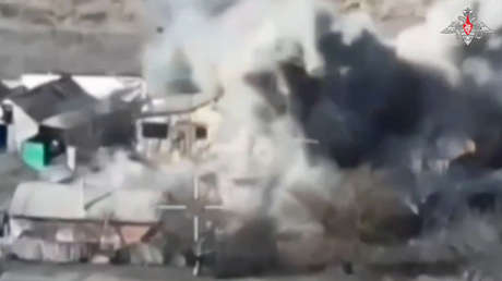 VIDEO: Artilleros y tanquistas rusos eliminan puntos de resistencia enemigos uno por uno