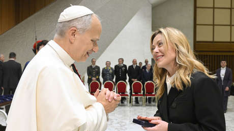 "La inaceptable es ella": Trump pierde los estribos con Meloni por criticar sus insultos al papa León