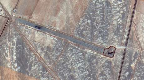 Difunden imágenes satelitales de aviones y helicópteros de EE.UU. destruidos en Irán (VIDEO)