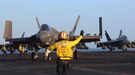 Portaviones y más de 5.000 marines: EE.UU. difunde tomas de su operación de bloqueo en Ormuz (VIDEO)