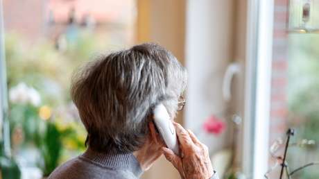 Habla con su hijo todos los días sin saber que murió en un accidente y es un clon creado con IA