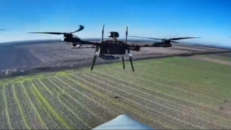 VIDEO: Drones rusos vencen a drones ucranianos en combate aéreo