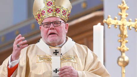 Reportan luz verde a bendiciones a parejas gay por un arzobispo alemán