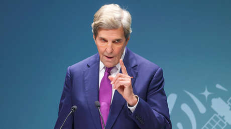 John Kerry: "La guerra en Irán no tenía que librarse y es peligrosa"