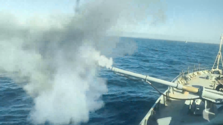 VIDEO: Un buque lanzamisiles ruso realiza ejercicios de tiro en el Báltico