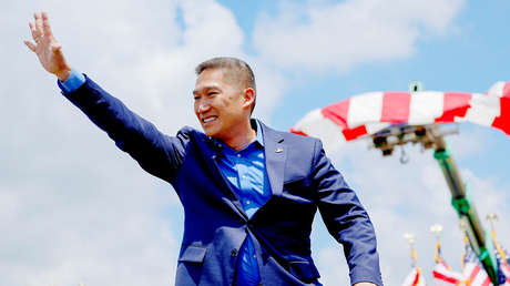 "Necesitamos a hombres que se arranquen sus propias tripas": Quién es el secretario interino de la Armada de EE.UU.