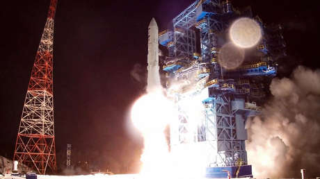 Rusia lanza un cohete Angara-1.2 con varios satélites militares a bordo