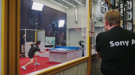 Robot con IA contra profesionales de élite de pimpón: ¿quién gana? (VIDEO)