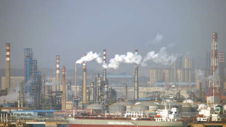 EE.UU. impone sanciones contra una refinería china y la "flota fantasma" de Irán