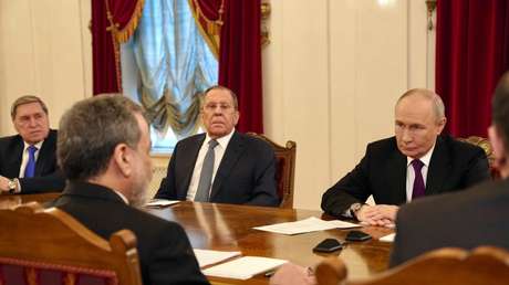 Putin recibe un mensaje del líder supremo de Irán