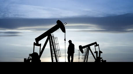 Precio del petróleo crudo Brent aumenta en medio de la salida de EAU de la OPEP