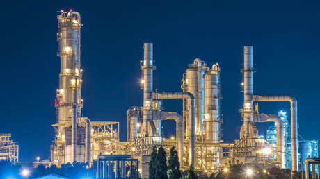 "Próxima parada: 140 dólares": Jefe del Parlamento iraní ridiculiza la amenaza petrolera de Trump