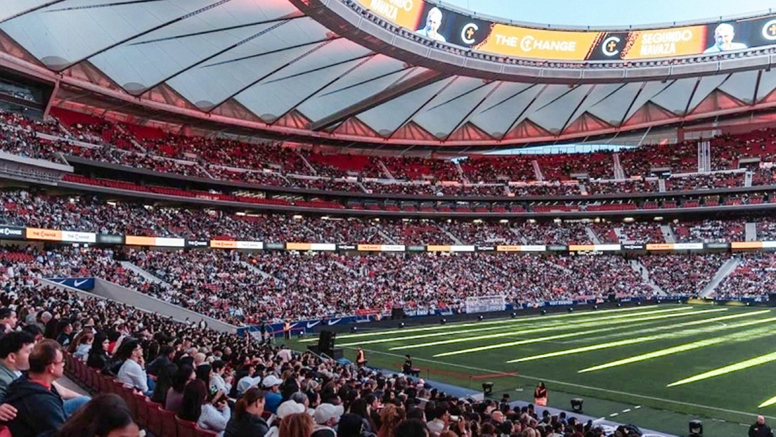 Evangélicos llenan estadios en una de las mecas del catolicismo mundial: ¿qué hay detrás?
