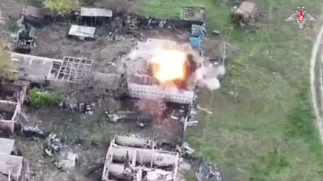 VIDEO DE LA LIBERACIÓN de una localidad por el Ejército ruso