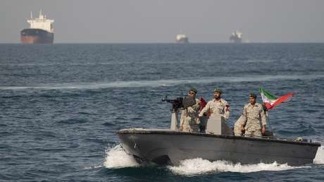 Imágenes satelitales muestran 40 lanchas rápidas de ataque de Irán, aunque Trump afirmara que destruyó su Armada