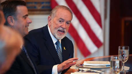 Embajador de EE.UU. en Israel explota contra Tucker Carlson