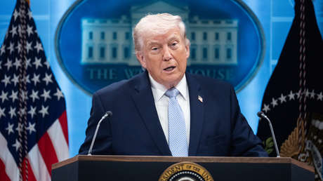 Trump explica la razón de su proyecto para "liberar" buques del estrecho de Ormuz