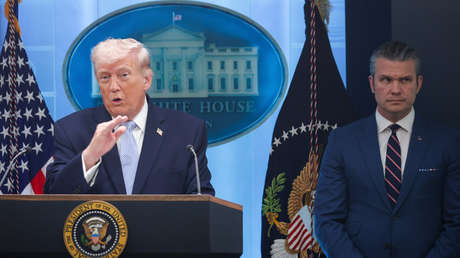 Senador afirma que Hegseth y Trump son "las personas más incompetentes" para la seguridad de EE.UU.