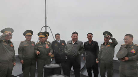 FOTOS: Kim Jong-un inspecciona un nuevo destructor naval