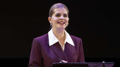 Laura Fernández juramenta como presidenta de Costa Rica