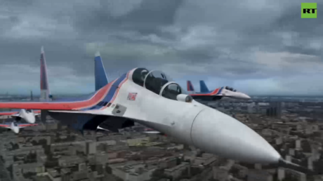 VIDEO: El icónico 'Diamante de Kúbinka' brilla en el cielo de Moscú durante el desfile del Día de la Victoria