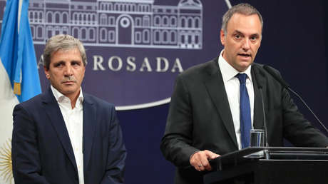 Ministro argentino de Economía reflexiona sobre el impacto del caso Adorni que sacude el país