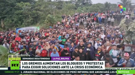 Gremios aumentan los bloqueos y protestas en Bolivia para exigir soluciones ante la crisis económica