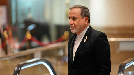 Araghchi: "Irán es inquebrantable y no existe ninguna solución militar para nada relacionado con él"