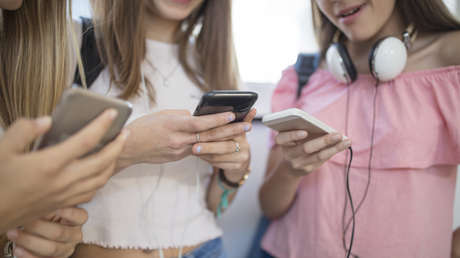 El inesperado resultado de la prohibición de teléfonos móviles en las escuelas