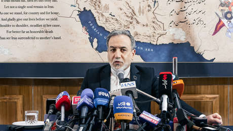 Canciller iraní: Los materiales enriquecidos no están en la agenda de diálogo