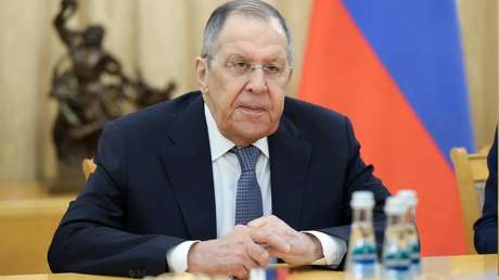 Lavrov nombra el único país que ha prohibido un idioma oficial de la ONU
